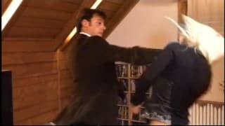 Dos amantes se encuentran en un lugar secreto para follar