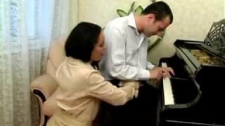 Ella quiere follar con su novio!