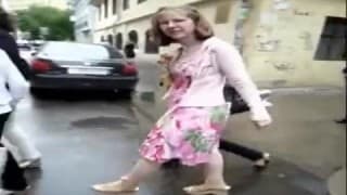 Por debajo de las faldas