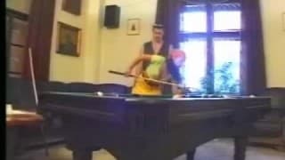 Él sabe que puede meterse dentro de ella