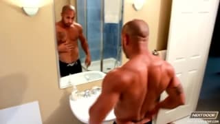 La paja más excitante de un macho negro