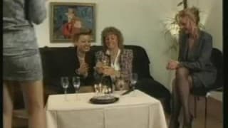 Vitage- Porno hardcore entre lesbianas