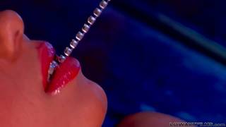 UNa escena  lésbica con Capri Anderson y Shyla Jennings