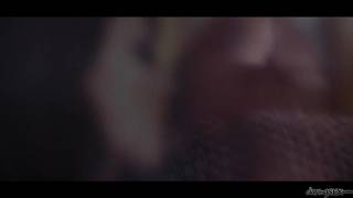 Sexo anal para la bella Eliska Cross