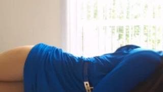 Ella nos enseña cómo excita a su novio por la webcam Ella nos enseña cómo excita a su novio por la webcam