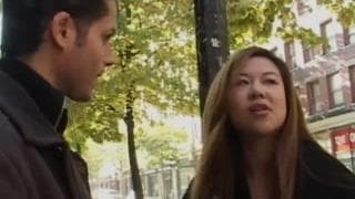 Ming desea mamarle la polla a su macho y follar