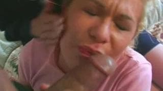 La niñera goza en un trío sexual increíble