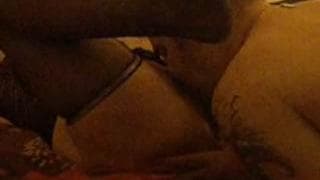 Este hombre le da un buen momento a su chica