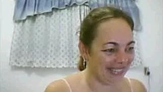 Le encanta desnudarse frente a la webcam