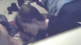 Esta mujer quiere toda la polla de su hombre