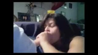 Una amateur deliciosa para una buena mamada Una amateur deliciosa para una buena mamada