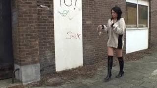 Milf preciosa que quiere mamar por el hoyo