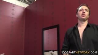 Lola Foxx se entrega a este negro excitado