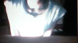 Esta puta asiática hace un show caliente