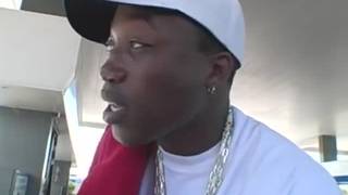 Porno interracial sobre el nuevo sofá