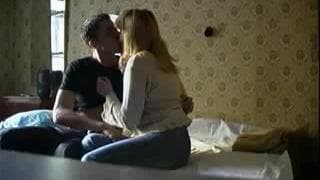 Este tío se folla a la madre de su amigo