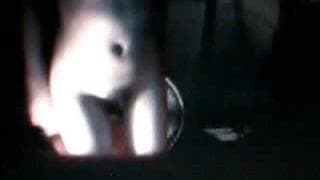 Esta asiática se abre frente a la cámara