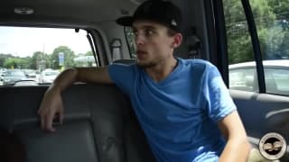 Colin James se alegra al follar con un negro