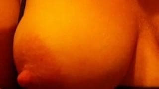 Esta puta amateur disfruta el sexo con placer