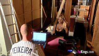 Juliette es una negra bella y quiere esperma