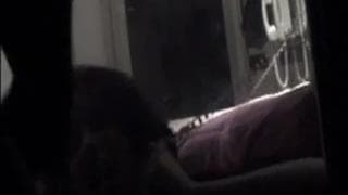 UNa amateur super caliente en la oscuridad