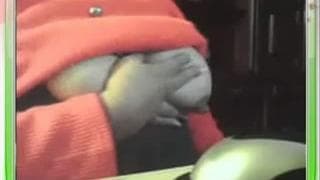 Esta mujer madura adora sus tetas naturales