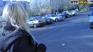 Veamos cómo sodomiza a la preciosa Barbie