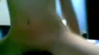 A ella le gusta sentarse en penes duros