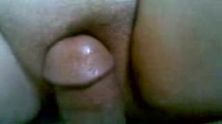 Una árabe amateur dejándose penetrar todo