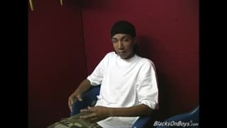 Dos pollas para este morenote sabroso