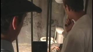 Marc Sterling es policía y se folla al preso