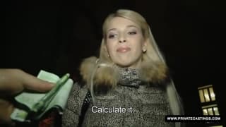 Karol es una rubia checa muy sabrosa y bella