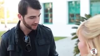 Una rubia francesa en la mejor posición