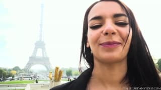 Una actriz porno francesa que quiere placer Una actriz porno francesa que quiere placer