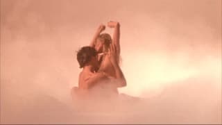 Bo Derek adora a los hombres uniformados Bo Derek adora a los hombres uniformados