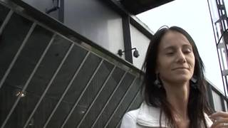 Con esta morena podremos gozar mucho más