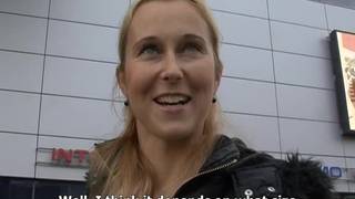 Esta puta recibe una propuesta sabrosa