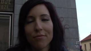 Rubia simpática fácil de conquistar