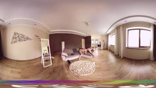 Alexis Crystal nos excita en una escena VR