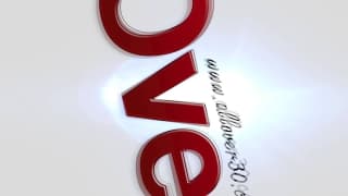 Esta morena bella nos excita al masturbarse