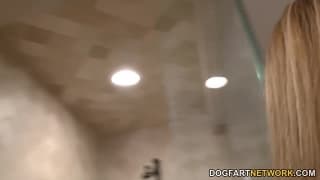 Olivia Austin disfruta de una verga negra