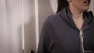 A Ángela White le gusta sentir esta polla A Ángela White le gusta sentir esta polla
