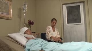 Chica de coño peludo follada en el parque