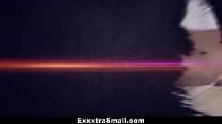 Debe ser genial follar con esta rubia bella