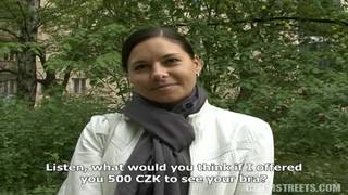 La chcia checa accede a culear por dinero