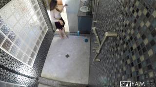 Una sorpresa en la ducha para la princesa Una sorpresa en la ducha para la princesa