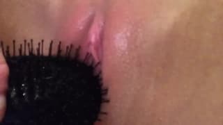 La veremos masturbándose en la ducha