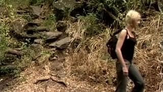 Sexo vintage al aire libre con esta morena Sexo vintage al aire libre con esta morena