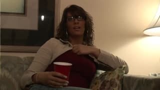 Una Milf con una ropa interior muy chica