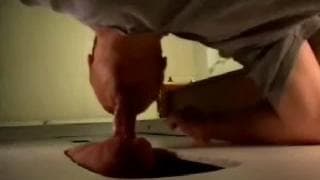 Un agujero que excita a estos dos hombres